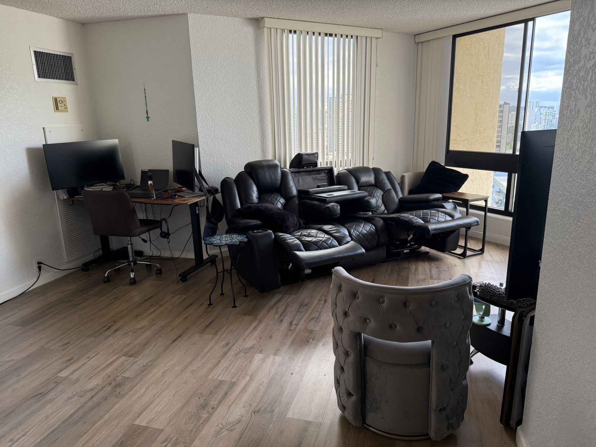 89” Leather sofa, 65” Tv And S Shape Coffee Table
