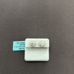 Moissanite Round Cut Studs