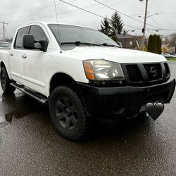 Nissan titan