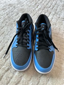 Nike sneaker Size 10