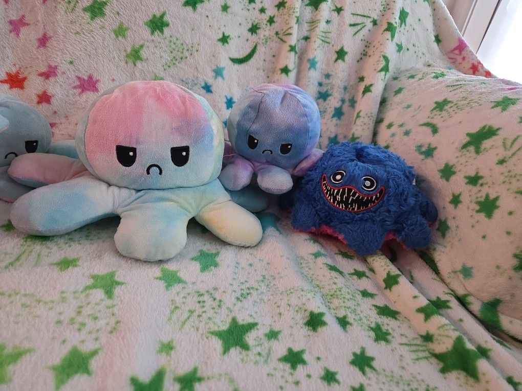6 Flippable Octopus Plushies