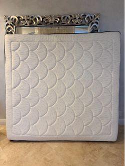 Like New Standard King Mattress