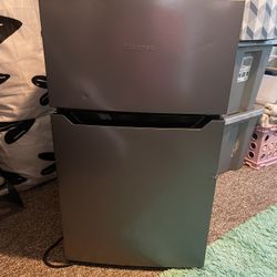 Hisense Small Size Fridge