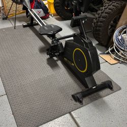 FOLDABLE ROWER 