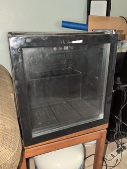 Small Mini-Fridge