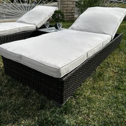 brand new patio lounge chairs set 3pcs