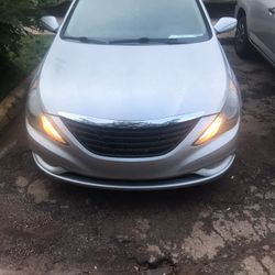 2011 HYUNDAI SONATA SE