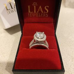 New 18k White Gold Wedding Ring Set 