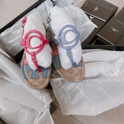 New-Coach Sandals
