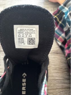 High top Converse like new size 6.5