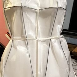 20 body-shaped metal hanger 