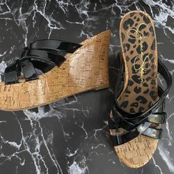 Jessica Simpson Patent Leather Slide Platform Wedges Sz 6