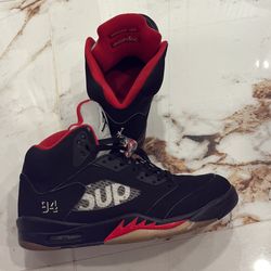 Supreme x Jordan 5 Retro 