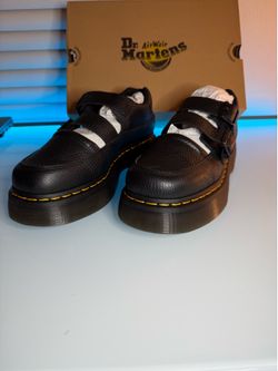 Women’s Dr Martens Black Buzz MJ (size 8 US)