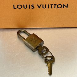 Louis Vuitton Handbag Duffle Travel Bag Suitcase Padlock / Lock & Key Set Brass Authentic 