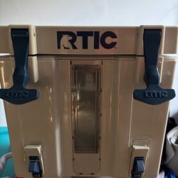 Rtic 3 gallon halftime water cooler