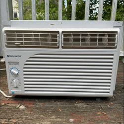 Cool-Living Air conditioner $60