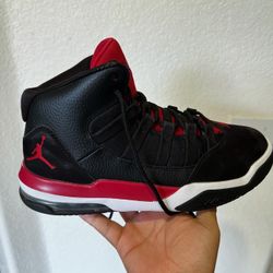 Jordan Max Aura Bred