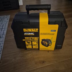 DeWalt Atomic compact series laser level, max range.