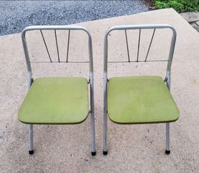 Set of 2 Vintage Children's Chairs