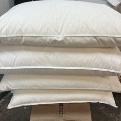 Set Of White Linens - Ideal For Someone Running An Airbnb