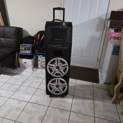 Bocina Para Kareoke CD. Radio . AM, FM  Y Bluetooth 