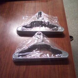 Life Master 20 Count of Hangers 