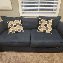 Free Sofa Set