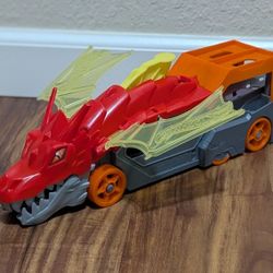 2020 Hot Wheels Dragon Launcher