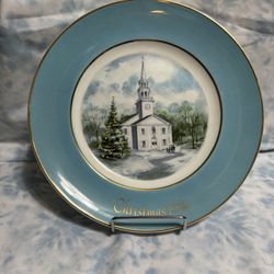 Vintage Avon Christmas Plate “Country Church” 1974