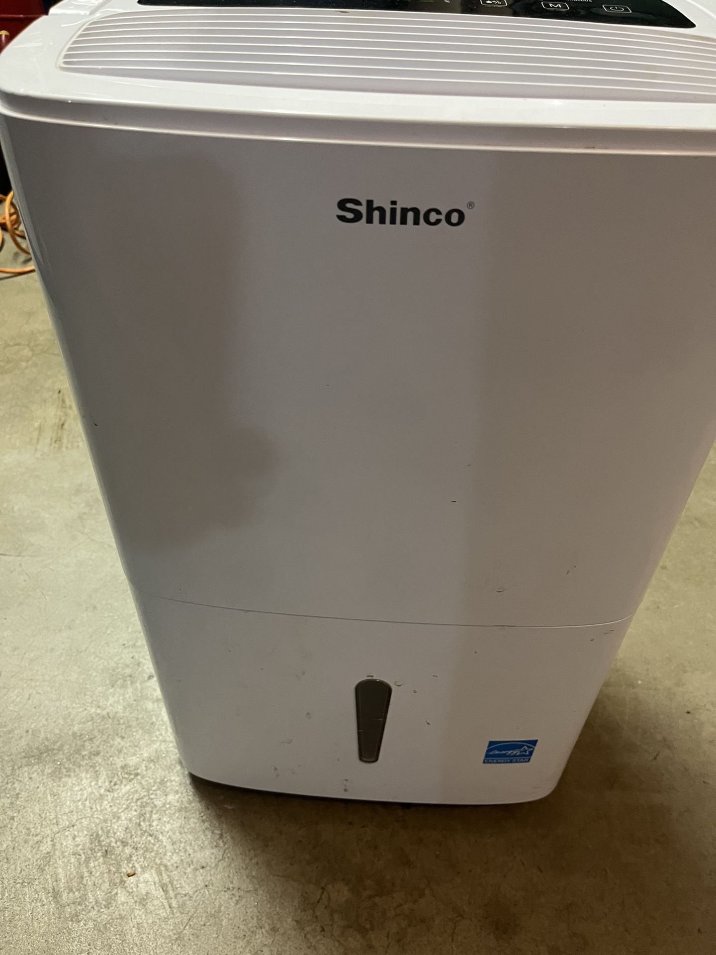 Shinco Dehumidifier 