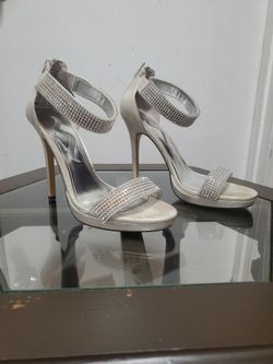 Nina size 9½ M