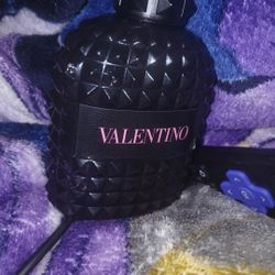 Velentino Cost Me 150$ But I'm Selling It For 80$