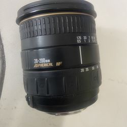 Quantaray 28-200mm f/3.5-5.6 LDO Lens for Canon AF