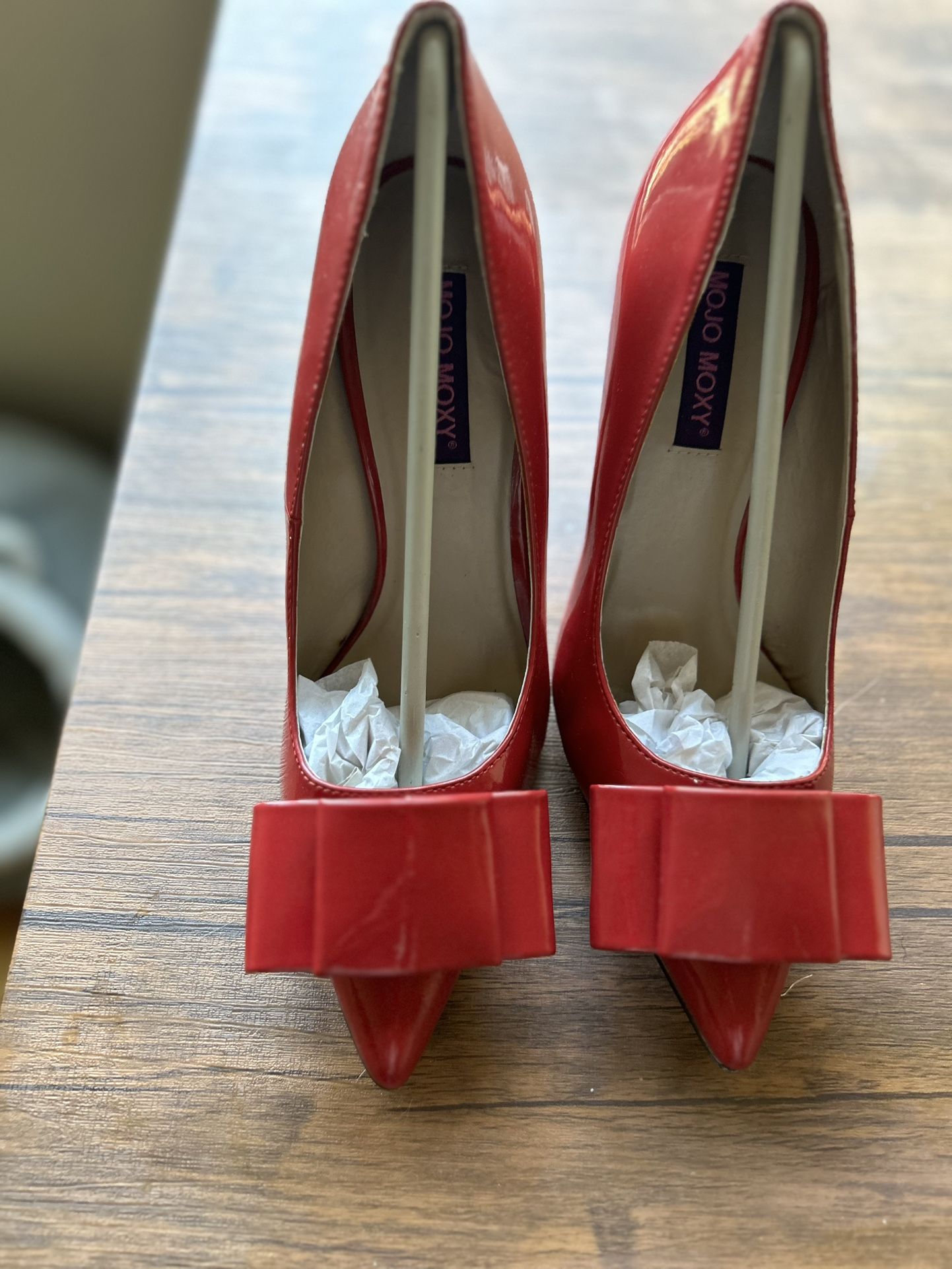 Beautiful New leather pumps