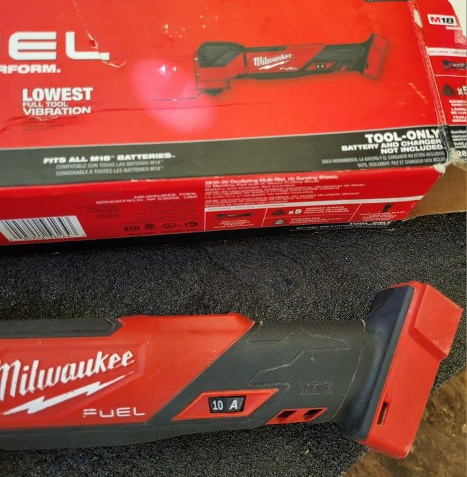 Milwaukee M18 FUEL 18V Lithium-Ion Cordless Brushless Oscillating Multi-Tool (Tool-Only)
