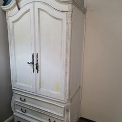 Armoire Dresser
