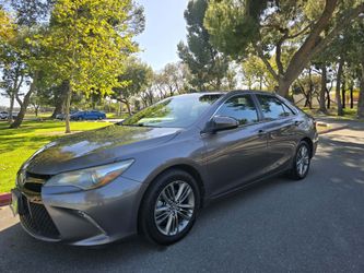 2015 TOYOTA CAMRY SE