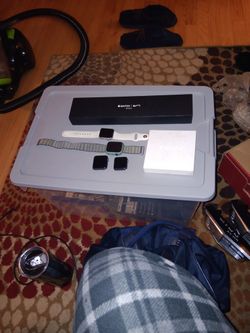 Lot Of Older Apple Watches Make Offer