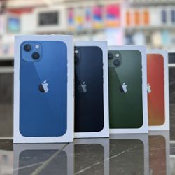 iPhone 13 ((Take It Home In Payments/ llévatelo a casa en pagos) 