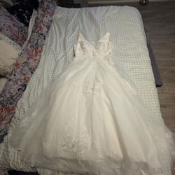 Davids Bridal Wedding Dress