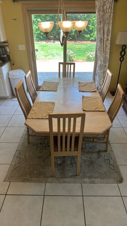 Solid Oak Dining Table Set with 6 Chairs  need to sell asap