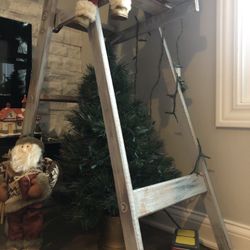Vintage Ladder Repainted To Rustic Style 3 Feet