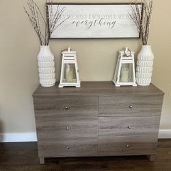 Dresser & Nightstand With Decor 