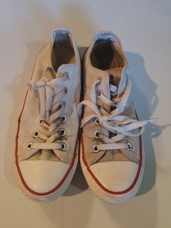 Converse Womens size 8