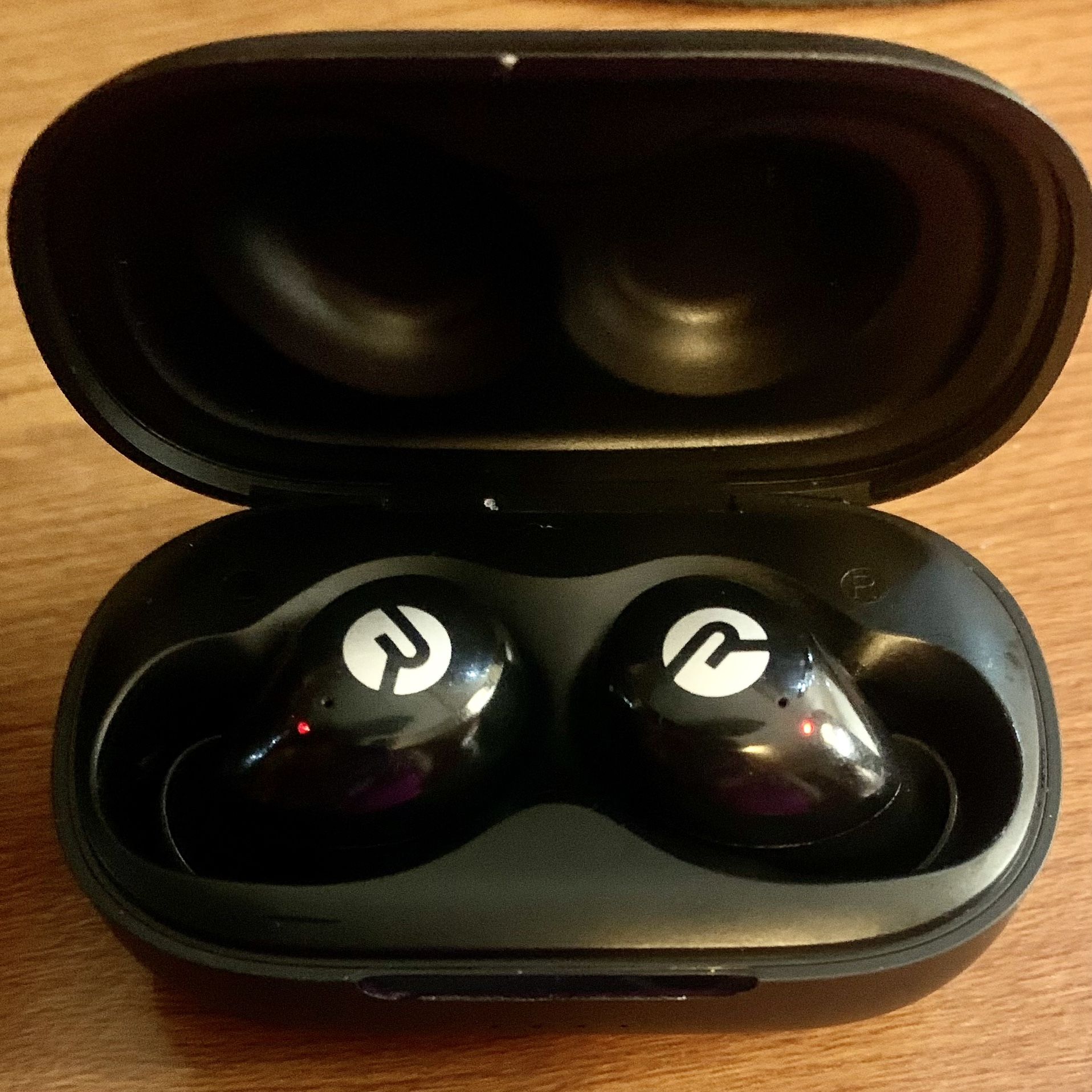 2 Pair Raycon Earbuds
