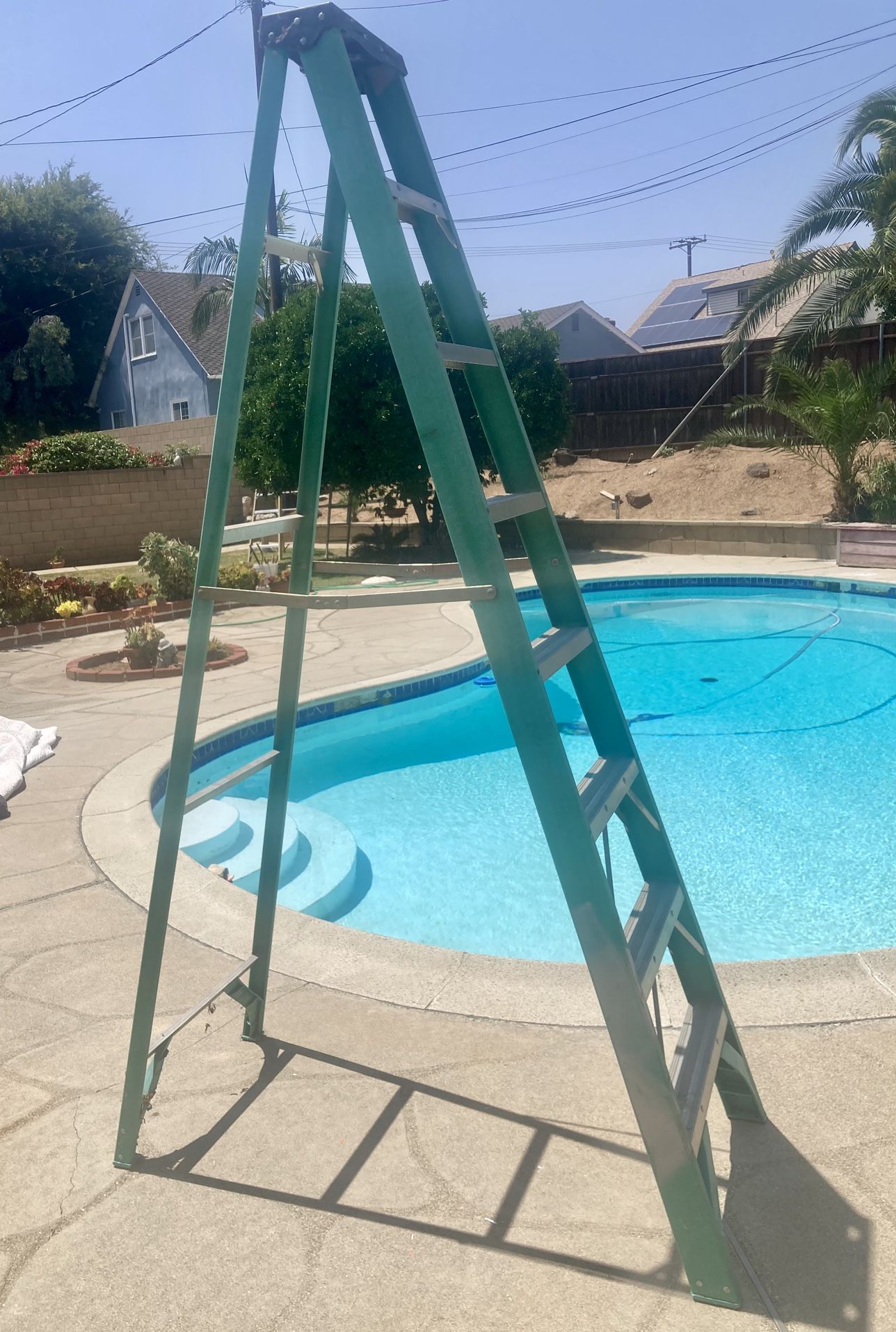 Ladder, 8’