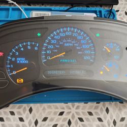 Chevrolet Silverado Instrument Cluster 2003-2004
