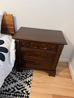 Free nightstand