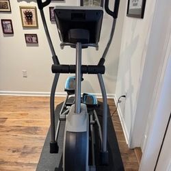 NORDICTRACK 14.9 COMMERCIAL ELLIPTICAL like new works great 180 cash